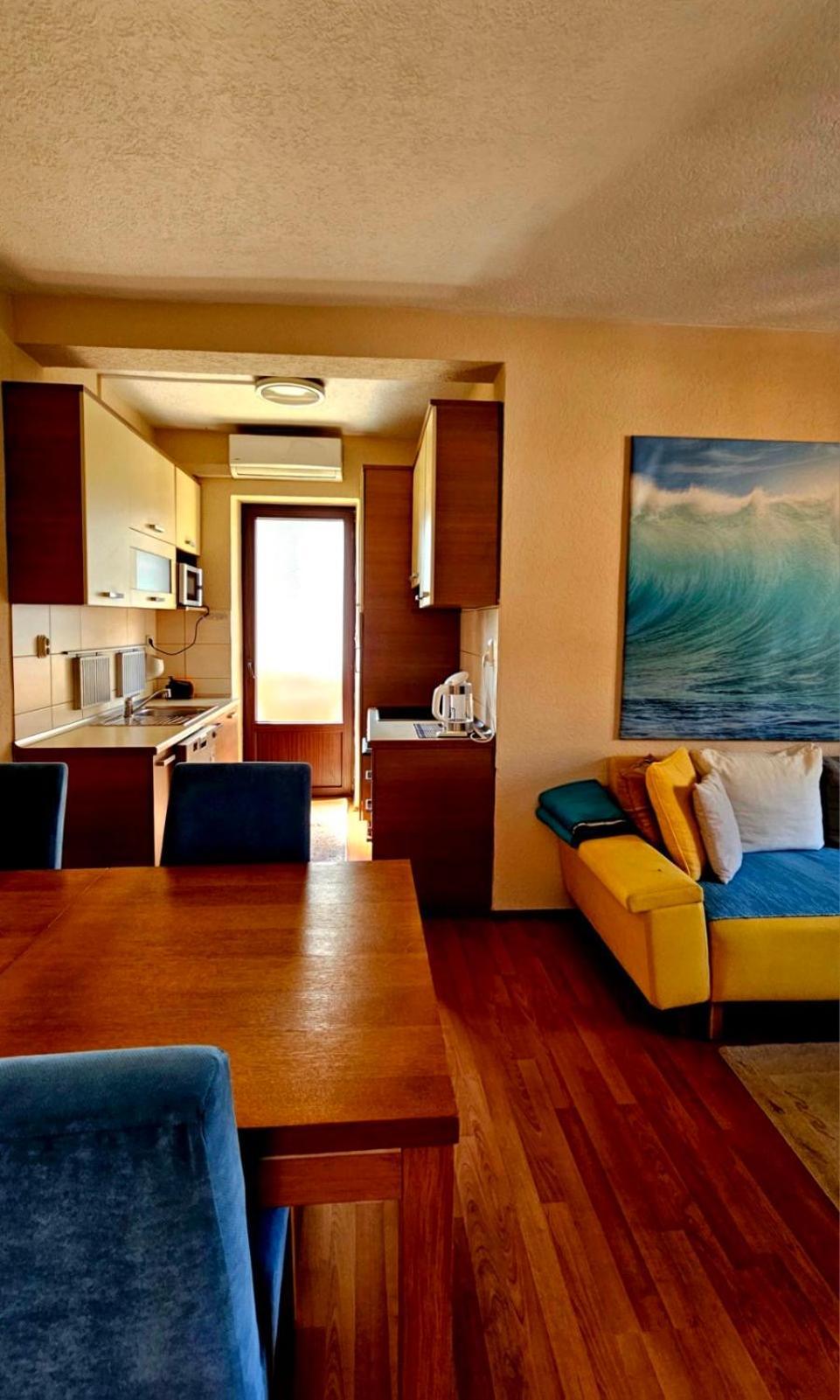 Lovely House With Swimming Pool Мостар Экстерьер фото