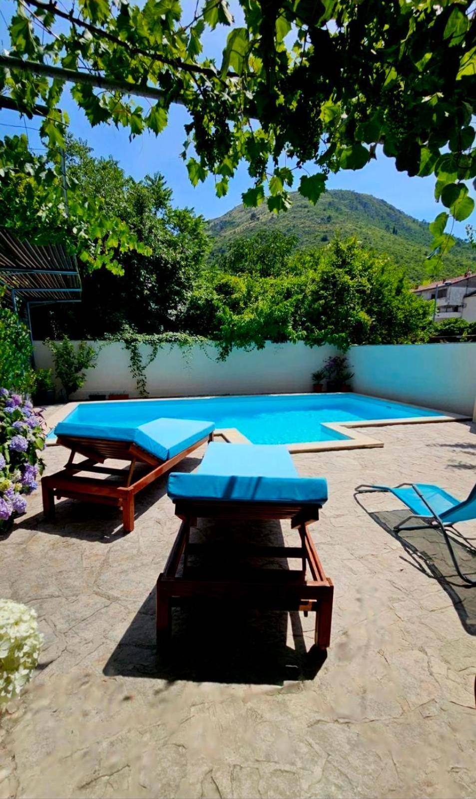Lovely House With Swimming Pool Мостар Экстерьер фото